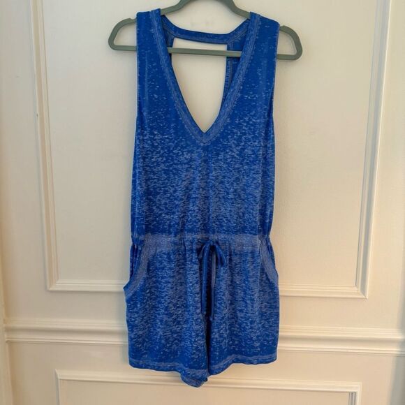 BECCA Beach Date Ultramarine Sleeveless Romper Cover-Up Blue Medium NWT - Picture 4 of 11